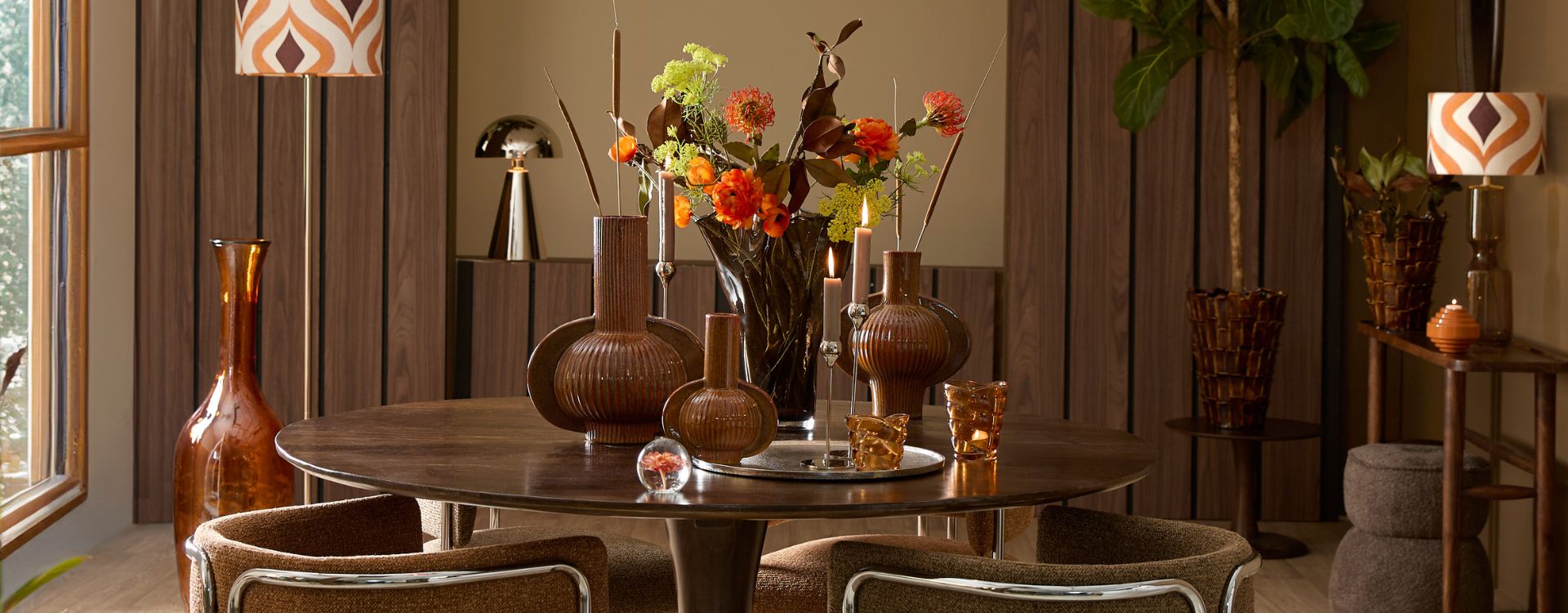 Interieur compose de meubles et accessoires vintage