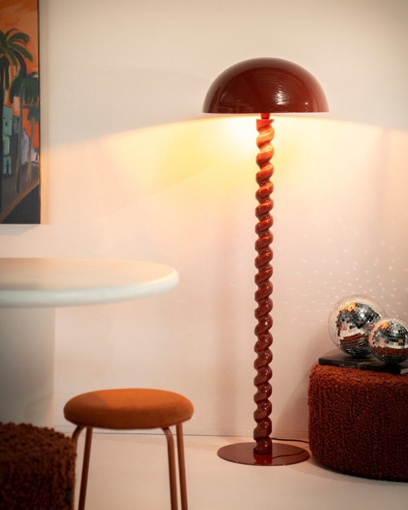 lampadaire rouge corail hemisphere sud